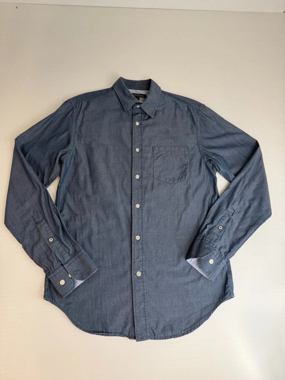 Banana Republic Button Up Men Small Soft Tailored Slim Fit Dress Shirt Work Ex